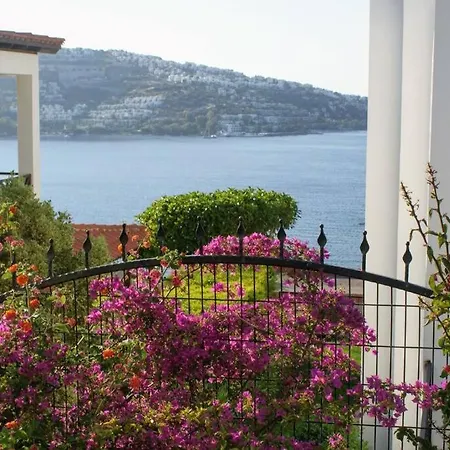 Private Beach - Sea View, 3 Bedroom In Gundogan, Bodrum 别墅 京多安